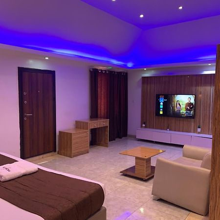 Presken Hotels @ Victoria Island Apese Екстер'єр фото