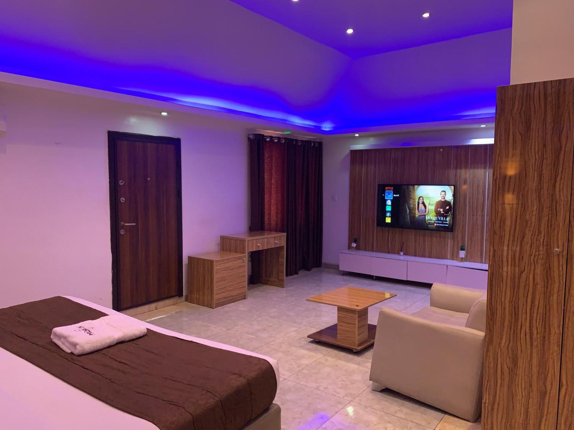 Presken Hotels @ Victoria Island Apese Екстер'єр фото